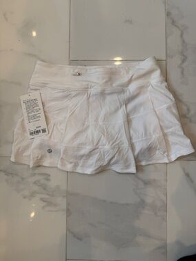 lululemon athletica White Pleated Athletic Mini Skirt Size 6 NWT